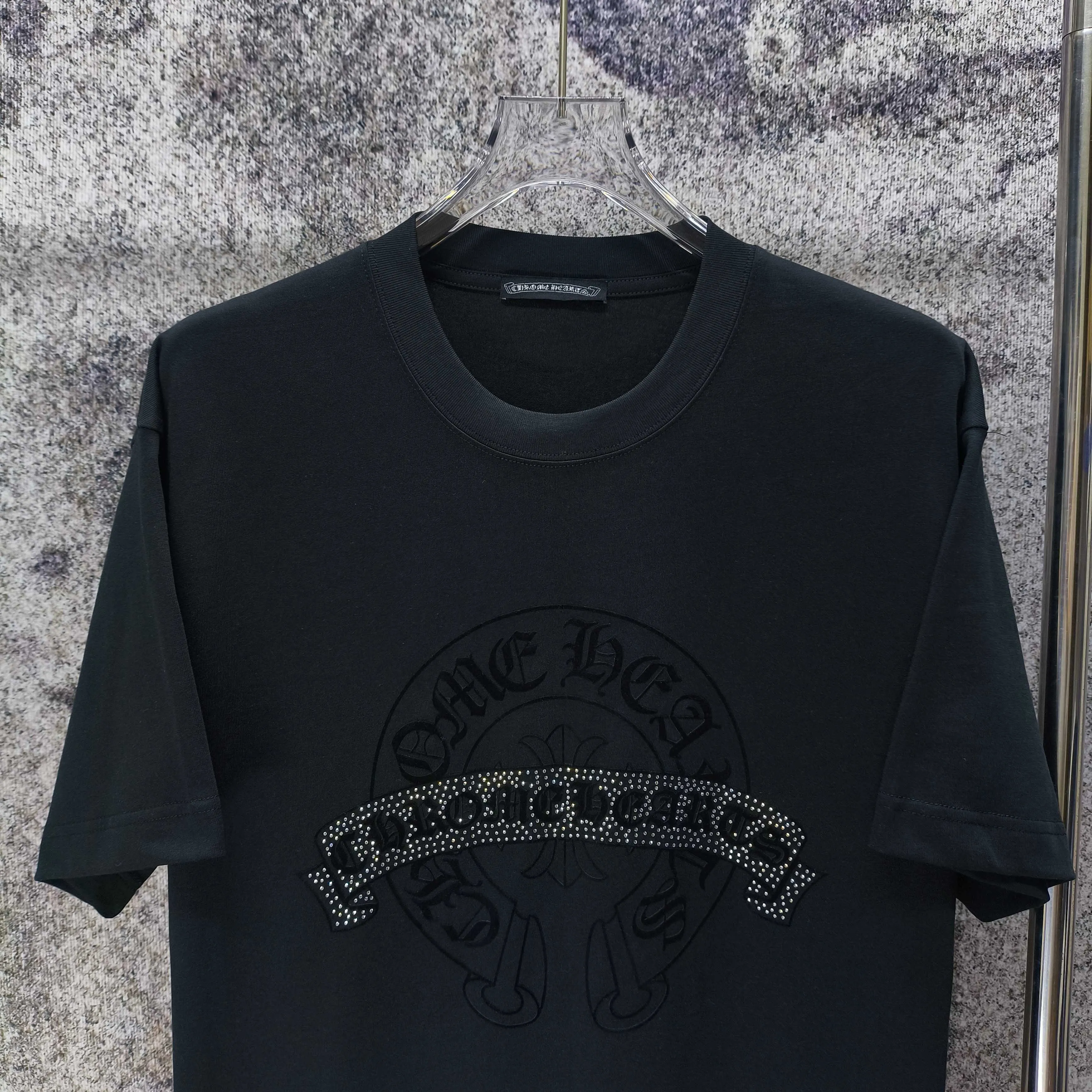 CH 2026 New Arrival ➕ logo t Same Style Size S M L XL XXL Black White